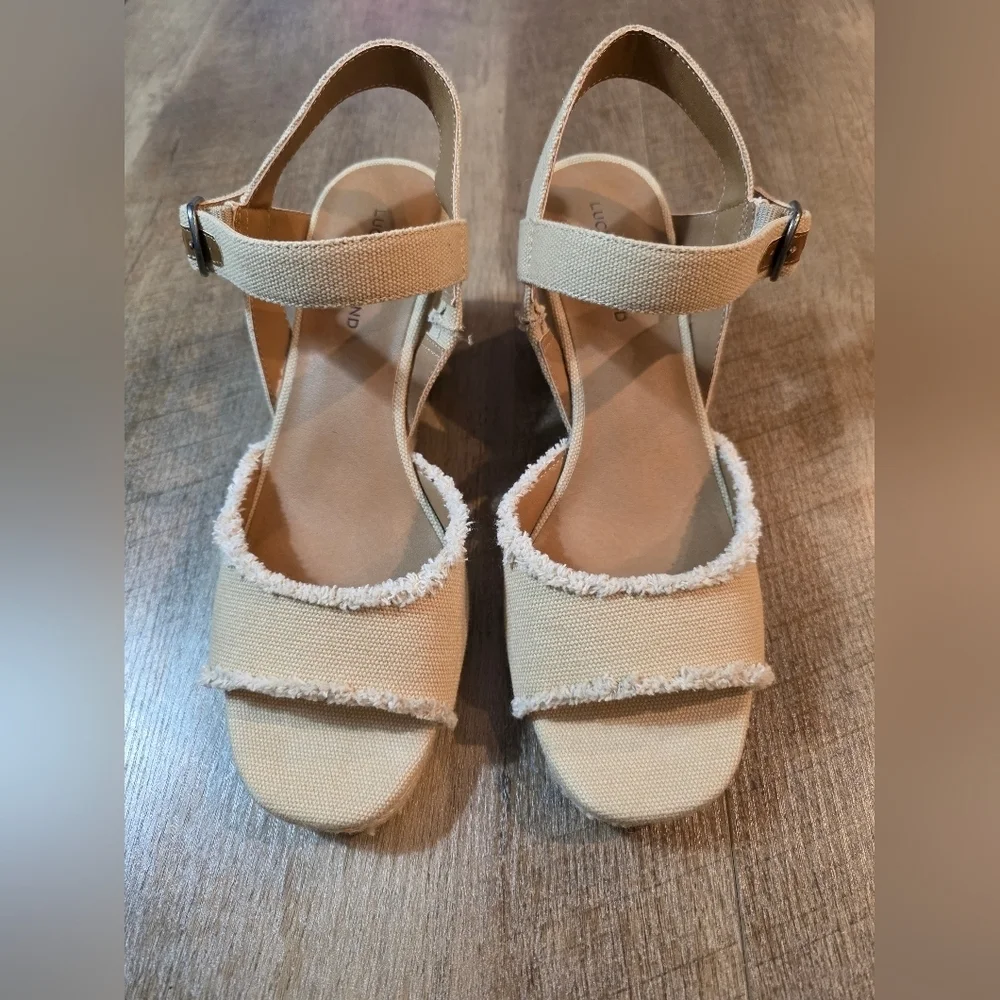 Lucky Brand- Mindra Tan Espadrille Sandals. Size 9
